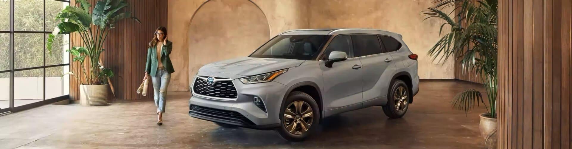 The Future of SUVs: A Sneak Peek into the High-Tech Features of the 2023 Toyota Highlander Hybrid - Intelligent driver-assistance technologies