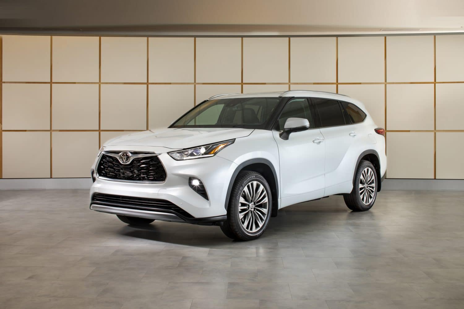 2023 Toyota Highlander Hybrid: Where Style Meets Practicality - Comfort features and spacious cabin design